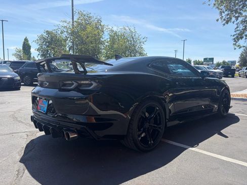 Used 2022 Chevrolet Camaro SS w/ Redline Edition RWD image 5