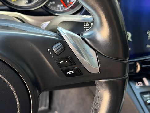 Used 2016 Porsche Panamera S RWD image 39