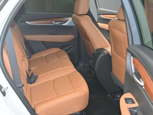 Used 2023 Cadillac XT5 Premium Luxury AWD/4WD image 12