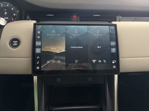 New 2025 Land Rover Discovery Sport S image 21