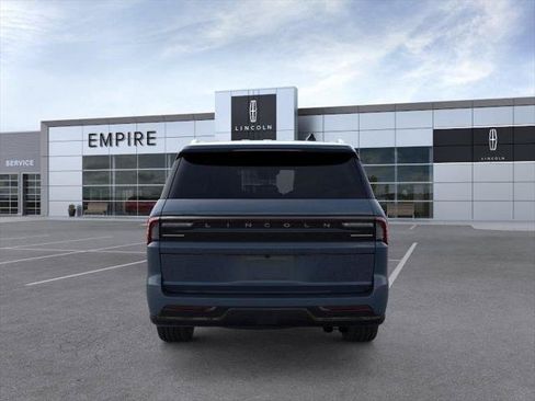 New 2026 Lincoln Navigator L Reserve AWD/4WD image 5