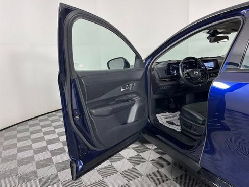 Used 2023 Nissan Ariya FWD image 17