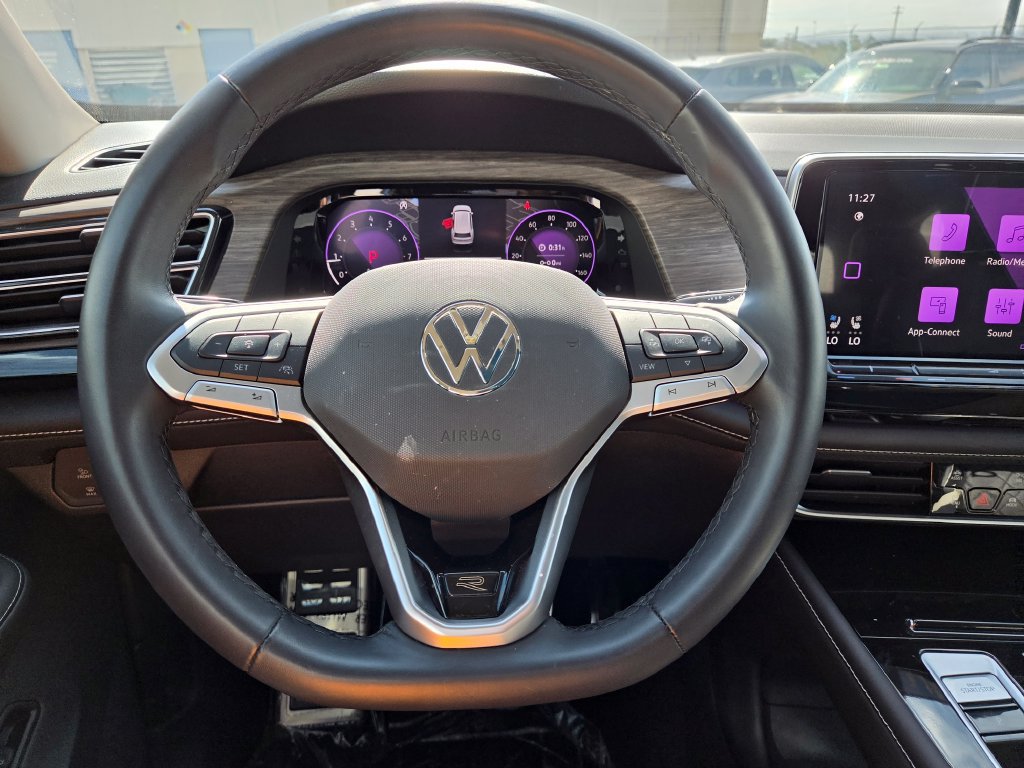 Certified 2025 Volkswagen Atlas SEL Premium R-Line AWD/4WD image 12