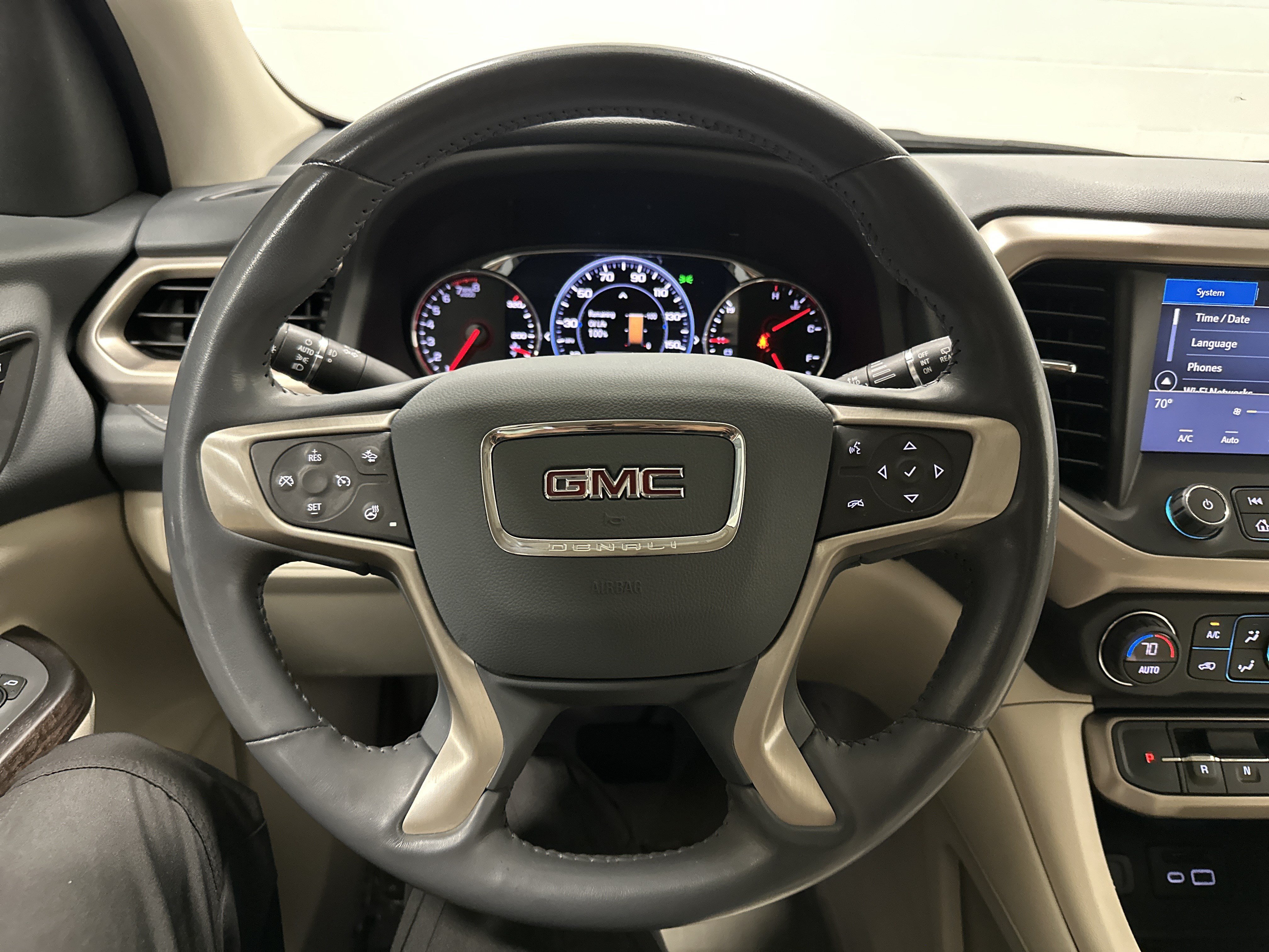 Used 2022 GMC Acadia Denali w/ Denali Ultimate Package AWD/4WD image 20