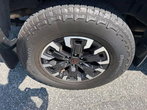 Certified 2023 Nissan Frontier PRO-4X w/ Pro Convenience Package AWD/4WD image 23