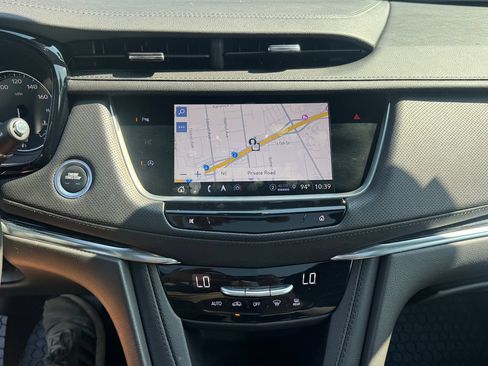 Used 2024 Cadillac XT5 Premium Luxury AWD/4WD image 18