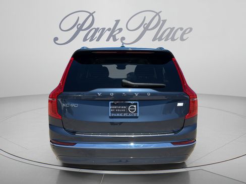 Used 2024 Volvo XC90 T8 Ultimate w/ Protection Package Premier AWD/4WD image 4
