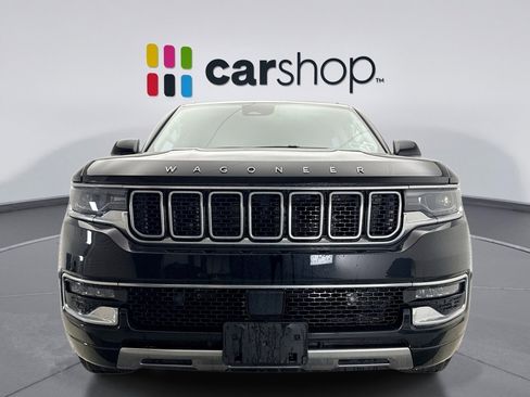 Used 2023 Jeep Wagoneer Series III w/ Preferred Equipment Group image 8