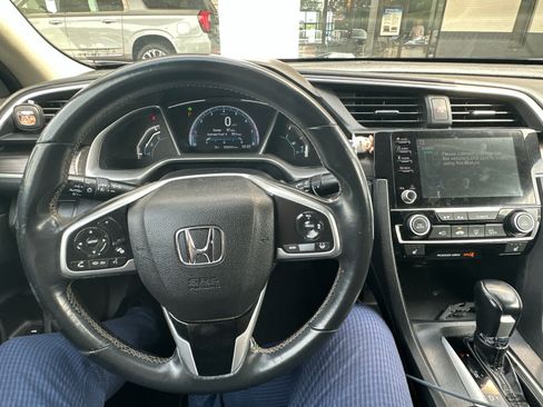 Used 2019 Honda Civic EX image 8
