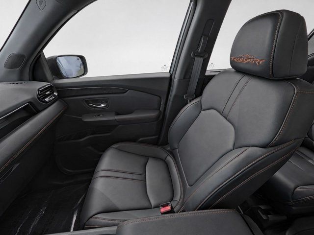 Used 2024 Honda Pilot TrailSport image 29