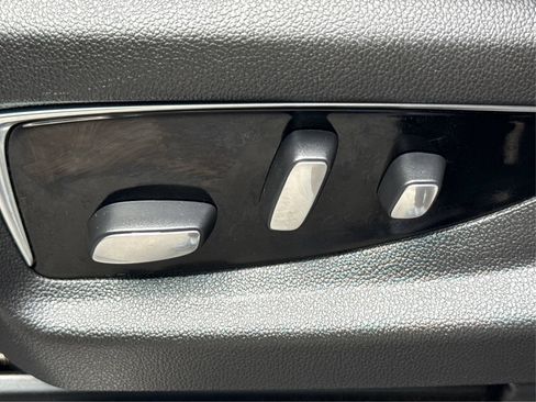 Used 2020 Cadillac Escalade Luxury AWD/4WD image 35