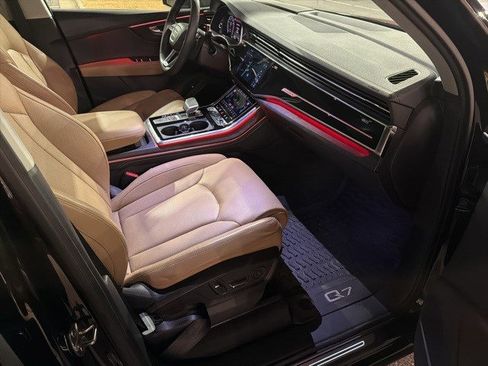 Used 2025 Audi Q7 3.0T Prestige image 28