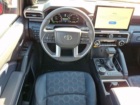 New 2025 Toyota 4Runner 4WD image 7