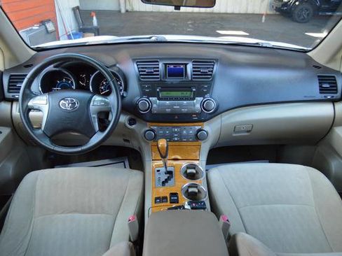 Used 2010 Toyota Highlander 4WD Hybrid image 56