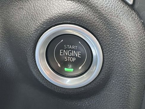 Used 2021 Chevrolet Silverado 1500 LT w/ Convenience Package II image 21