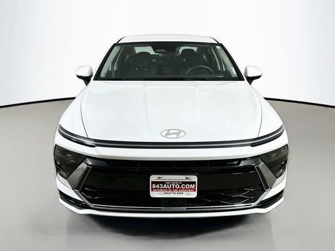 Used 2025 Hyundai Sonata SEL FWD image 2