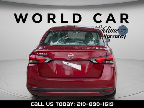 Used 2025 Nissan Versa SV FWD image 4