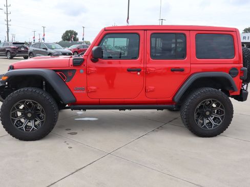 Used 2024 Jeep Wrangler Unlimited AWD/4WD image 8