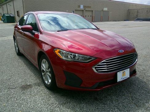 Used 2020 Ford Fusion SE FWD image 7