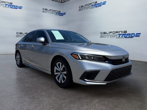 Used 2022 Honda Civic LX image 3