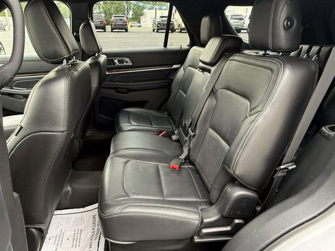 Used 2018 Ford Explorer Limited AWD/4WD image 11