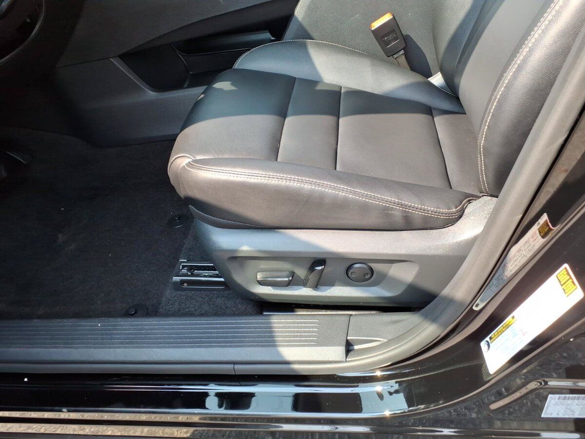 Used 2026 Nissan Rogue SL AWD/4WD image 19