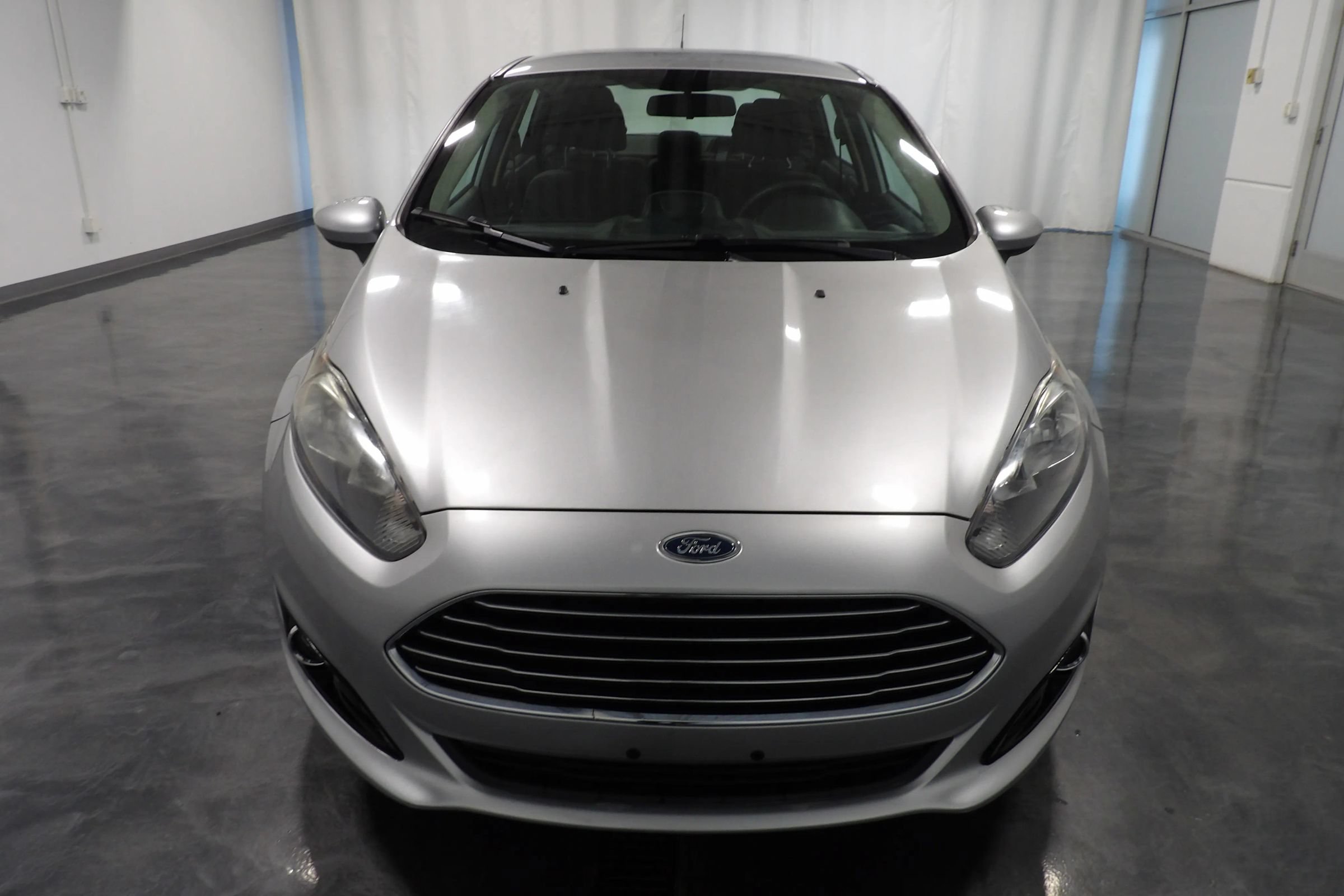 Used 2019 Ford Fiesta SE w/ Equipment Group 201A FWD image 2