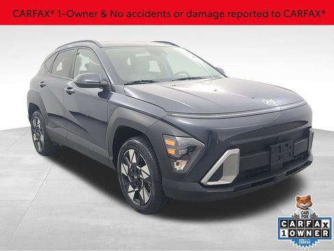 Used 2025 Hyundai Kona SEL image 2