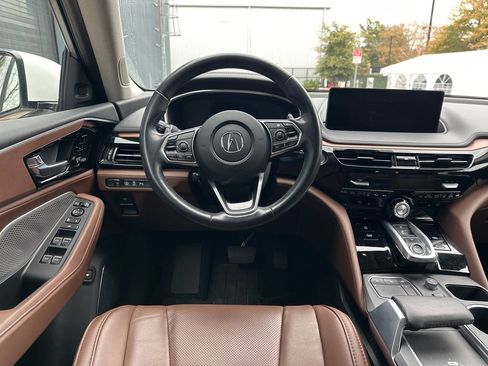 Used 2023 Acura MDX SH-AWD w/ Technology Package image 12