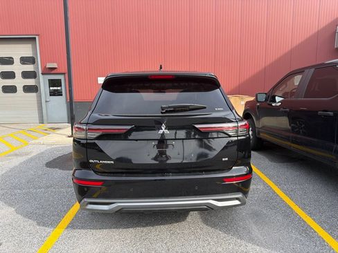 Used 2025 Mitsubishi Outlander SE AWD/4WD image 6