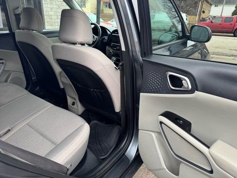 Used 2022 Kia Soul EX image 28