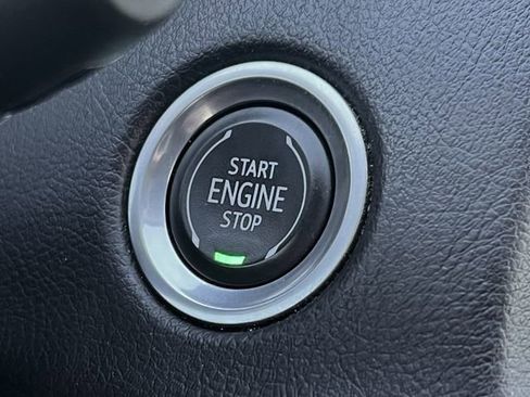 Used 2022 Cadillac XT4 Luxury image 19