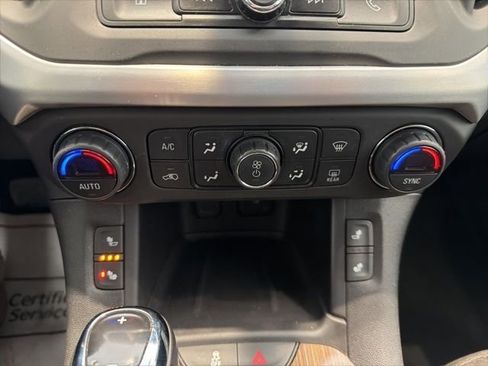 Certified 2019 GMC Acadia SLE w/ Driver Alert Package I image 22