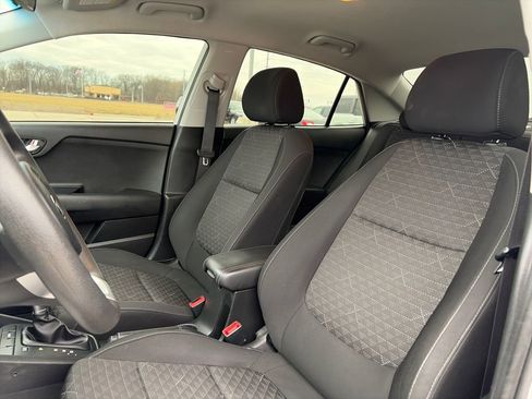 Used 2018 Kia Rio S image 17