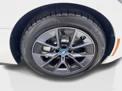 Used 2023 BMW i4 eDrive40 w/ Premium Package RWD image 83