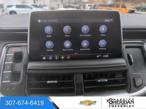 Used 2021 Chevrolet Suburban LT w/ Luxury Package image 10