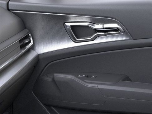New 2025 Kia Sportage LX image 25