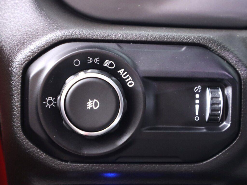 Used 2023 Jeep Wrangler Unlimited Rubicon 4xe w/ Safety Group AWD/4WD image 10
