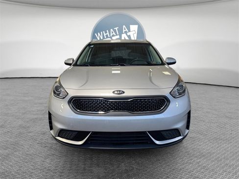 Certified 2018 Kia Niro LX image 9