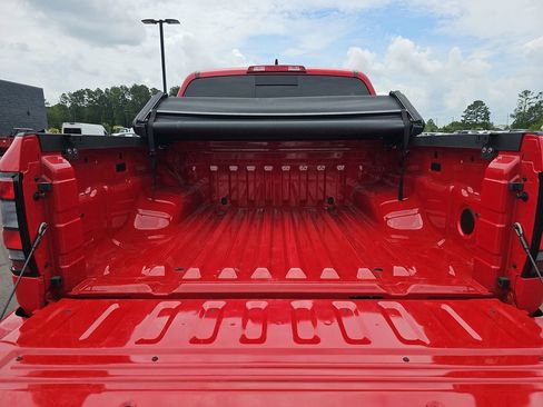 Used 2026 Nissan Frontier SV w/ Tow Package RWD image 16