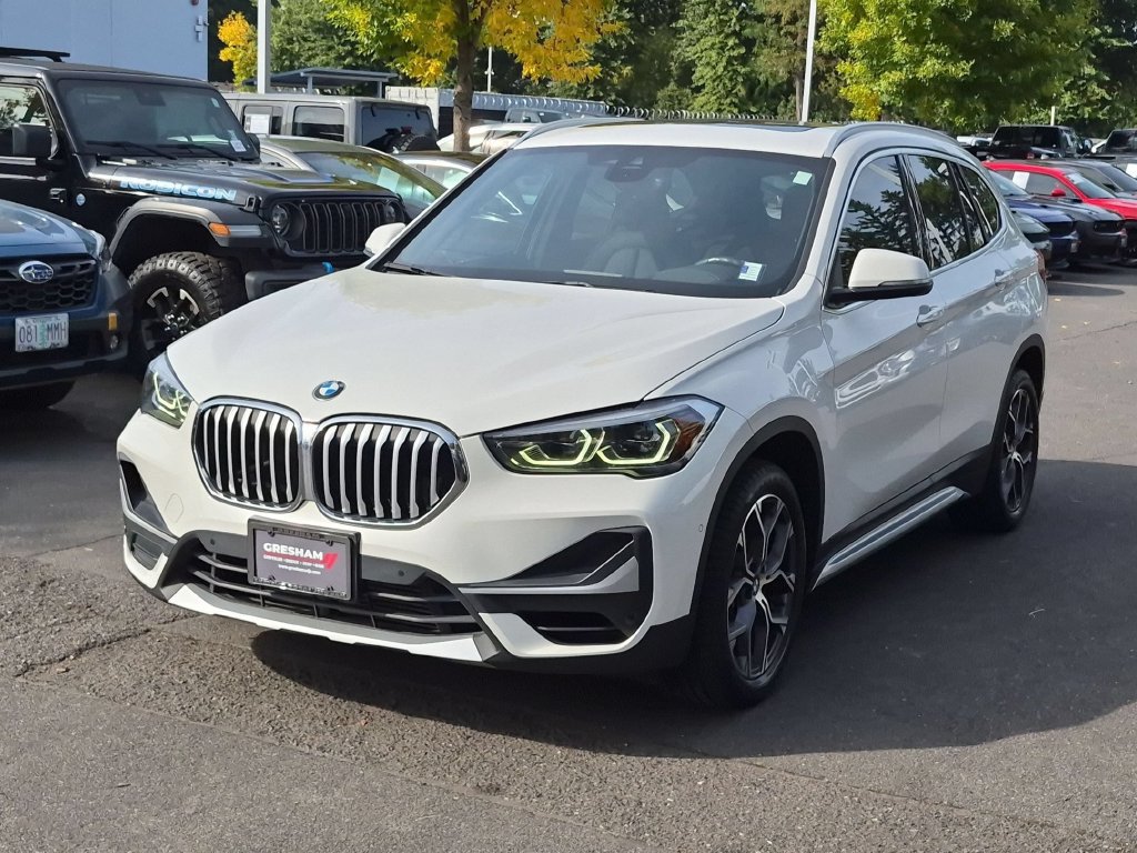 Used 2021 BMW X1 xDrive28i w/ Premium Package AWD/4WD image 3