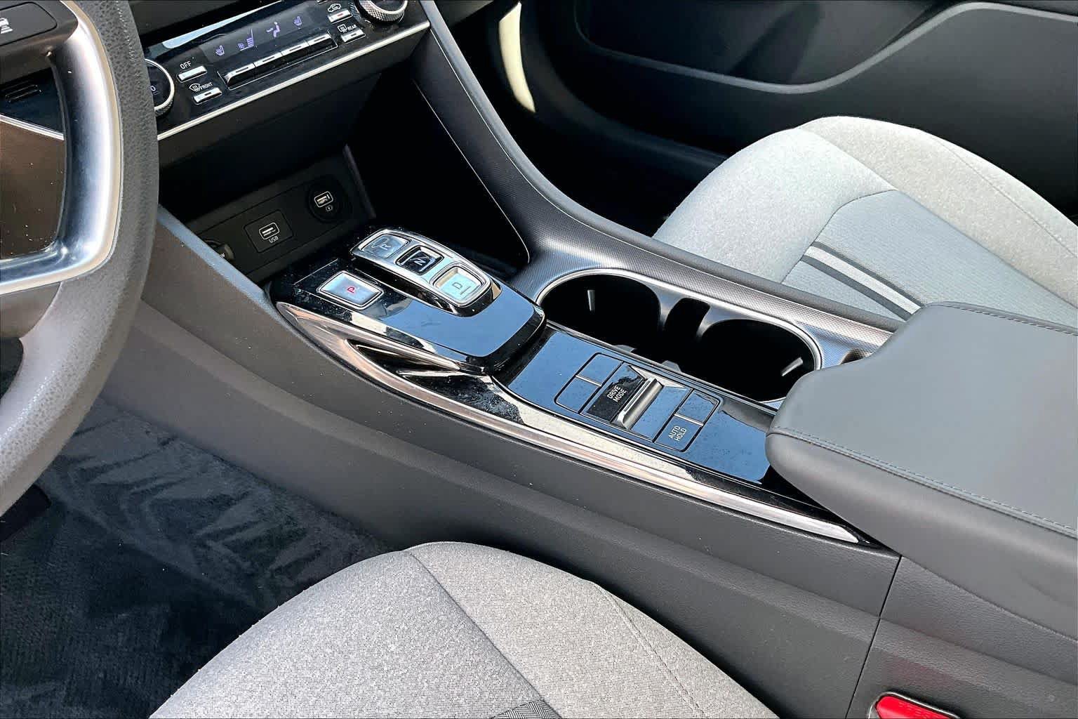 Used 2020 Hyundai Sonata SEL w/ Cargo Package FWD image 15