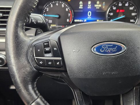 Used 2020 Ford Explorer XLT w/ Equipment Group 202A image 22