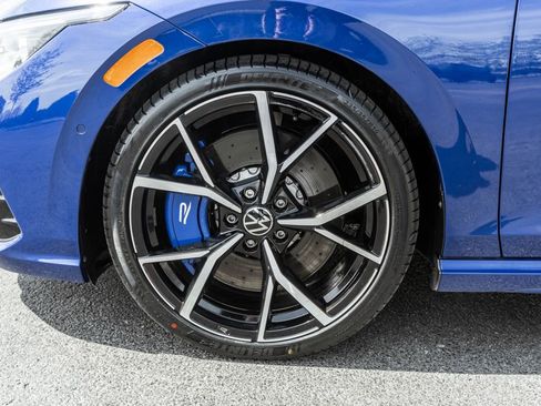 Used 2024 Volkswagen Golf R AWD/4WD image 31