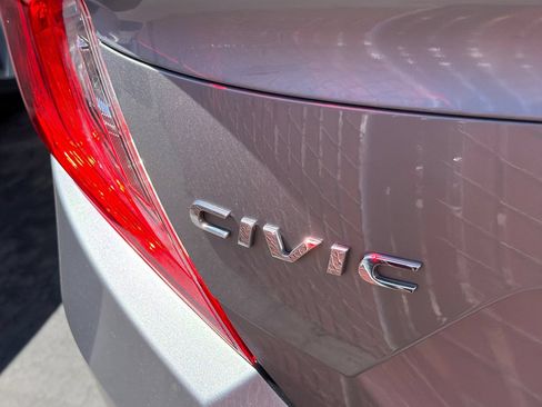 Used 2016 Honda Civic EX image 7