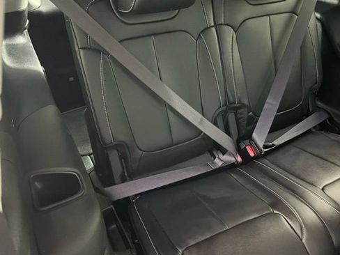 Used 2023 Jeep Grand Cherokee L Limited image 29