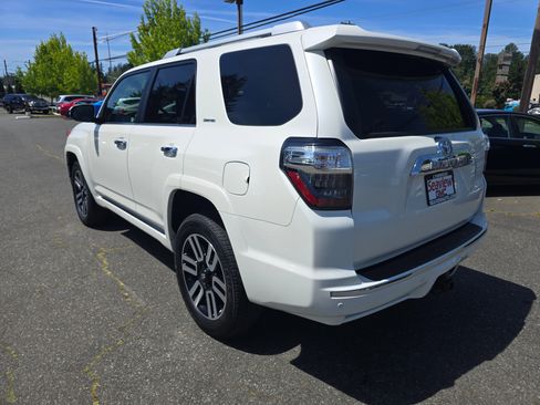 Used 2023 Toyota 4Runner Limited AWD/4WD image 5