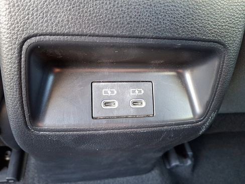 Used 2024 Toyota Corolla LE image 11