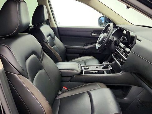 Used 2023 Nissan Pathfinder SL w/ SL Premium Package AWD/4WD image 24