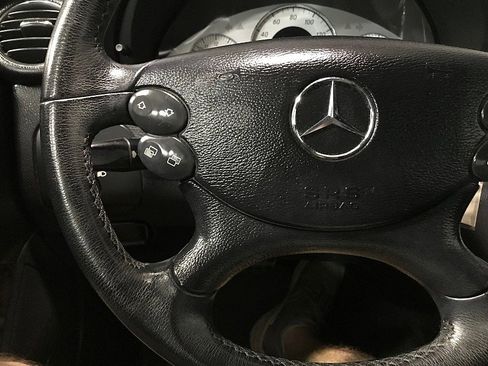 Used 2008 Mercedes-Benz CLK 350 Coupe image 20